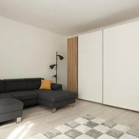 Smart Square With Free Parking *